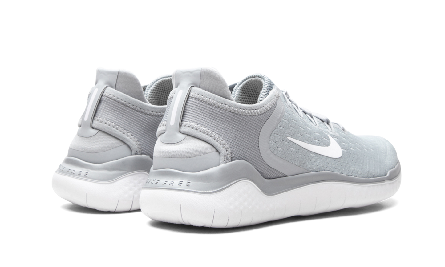 FREE RN 2018 MNS WMNS"Grey" 942837 003
