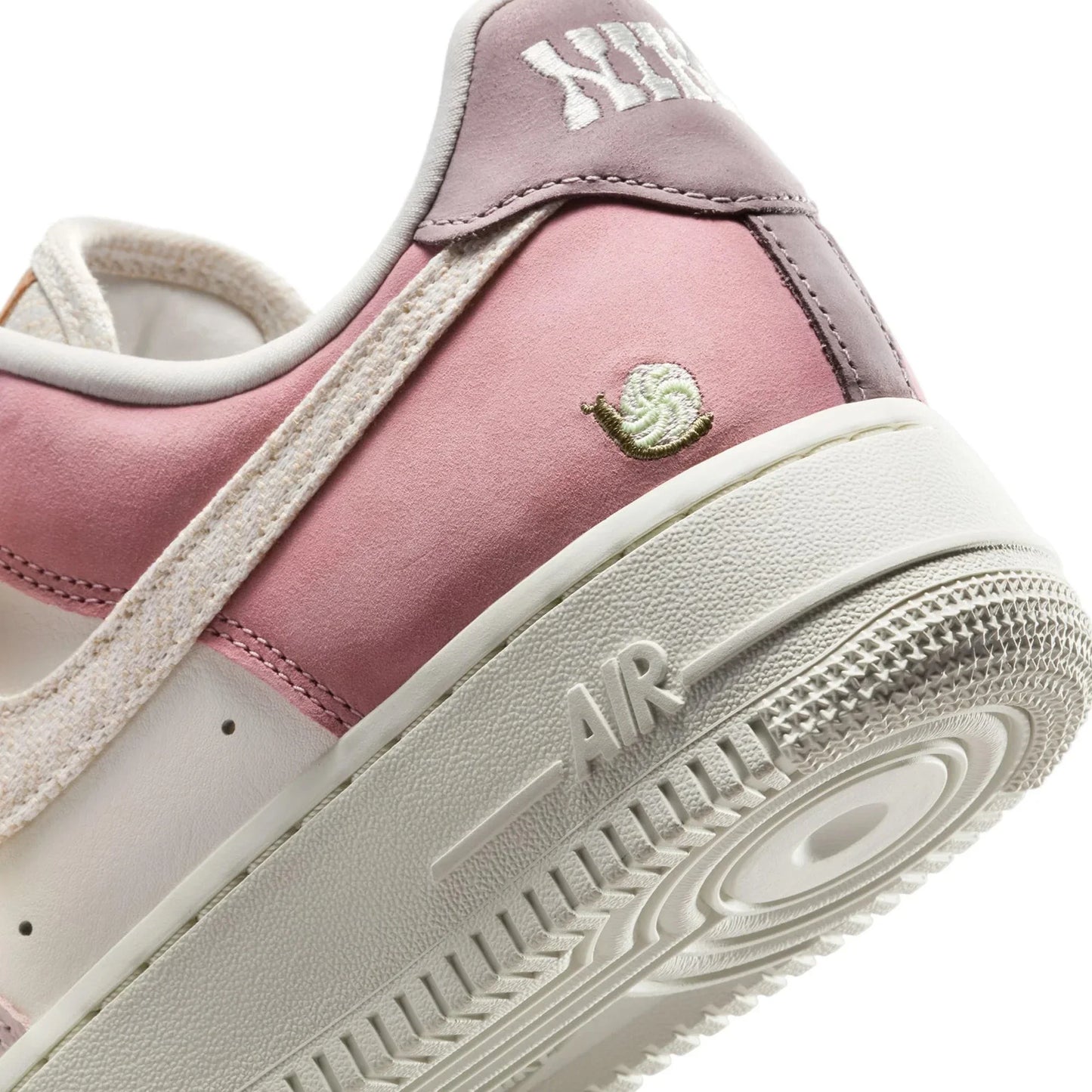 Air Force 1 Low 'Mushroom' Women's (2025)