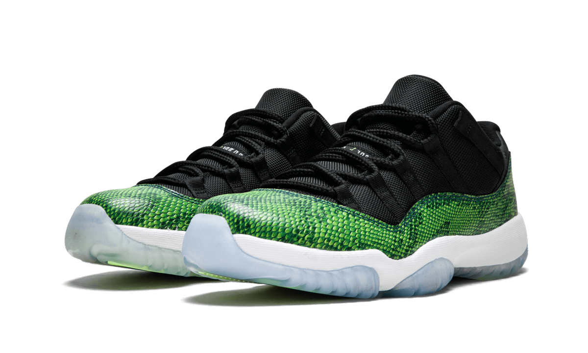 11 Retro Low "Nightshade" 528895 033