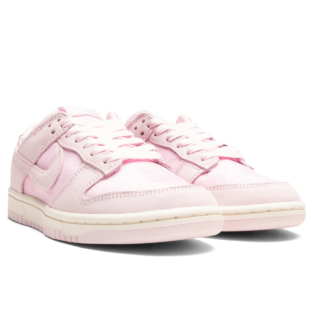 Women's Dunk Low - Regal Pink/Pink Foam/Soft Pearl