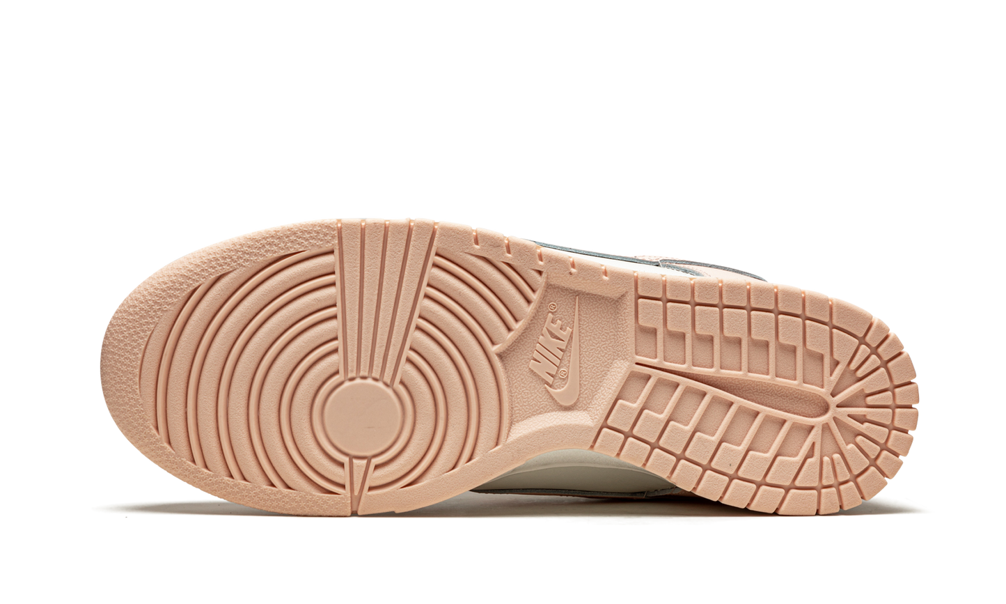 DUNK LOW WMNS"Orange Pearl" DD1503 102