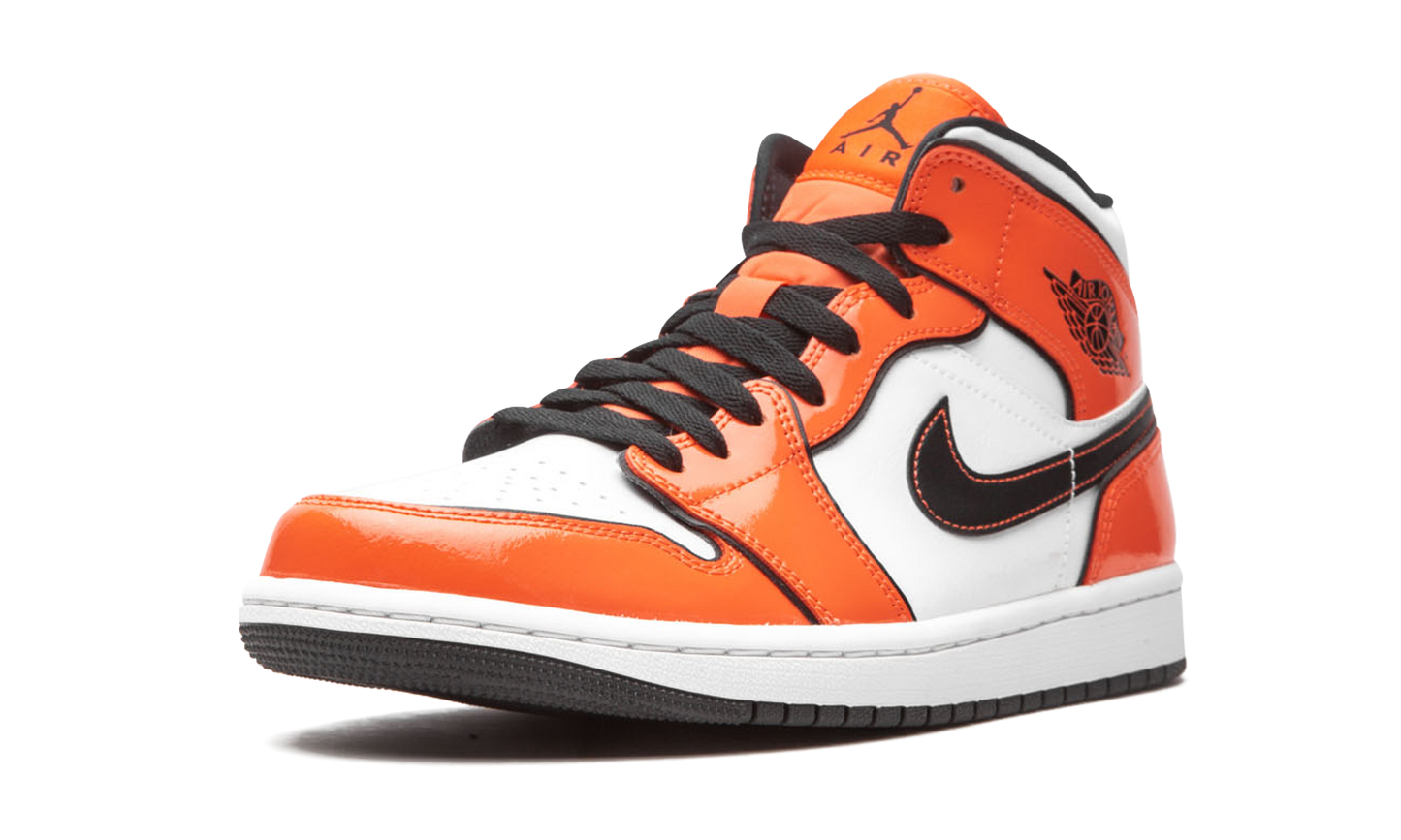1 Mid SE "Turf Orange" DD6834 802