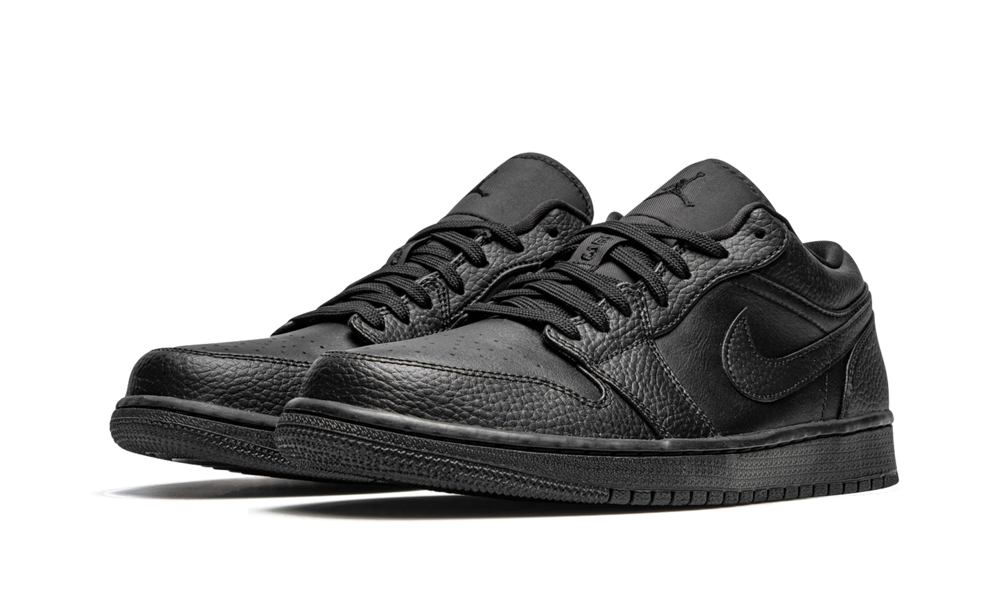 1 Low "Triple Black" 553558 091
