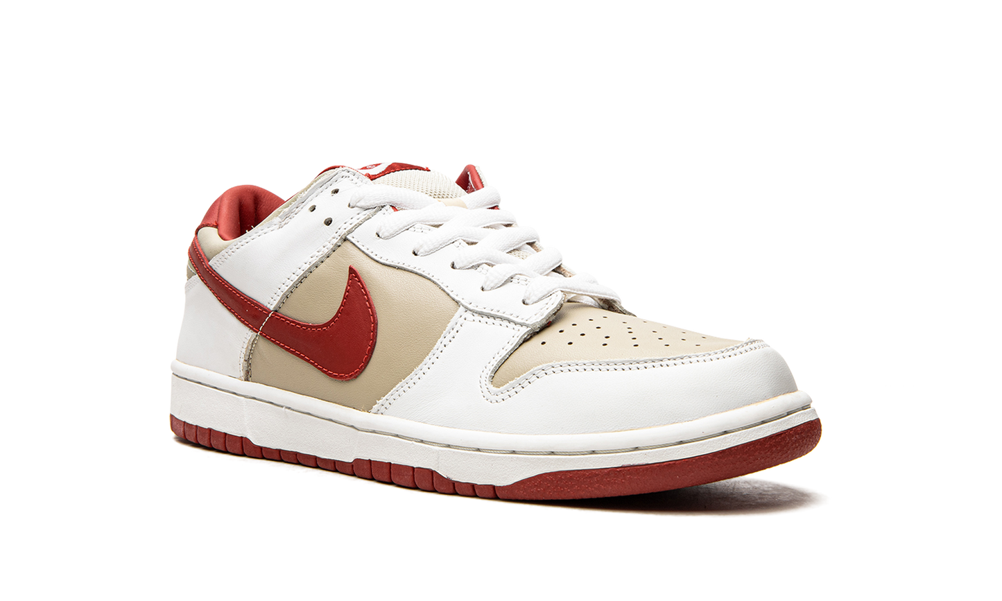 DUNK LO PRO MNS WMNS"Light Stone Varsity Red"