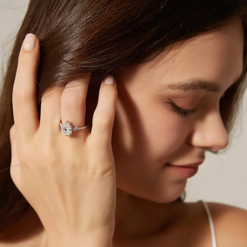 925 Sterling Silver Pear Halo Ring for Women