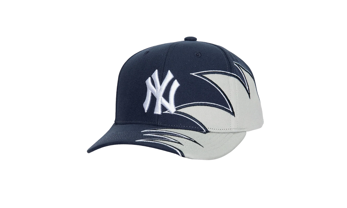 MLB Shark Pro Snapback Cap "New York Yankees - Navy" HP8209 NYYNAVY