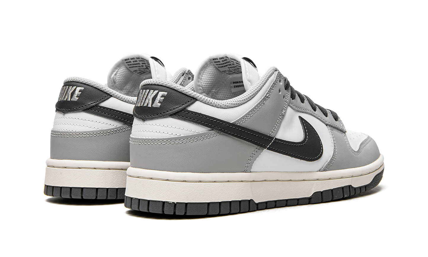 DUNK LO MNS WMNS"Light Smoke Grey" DD1503 117
