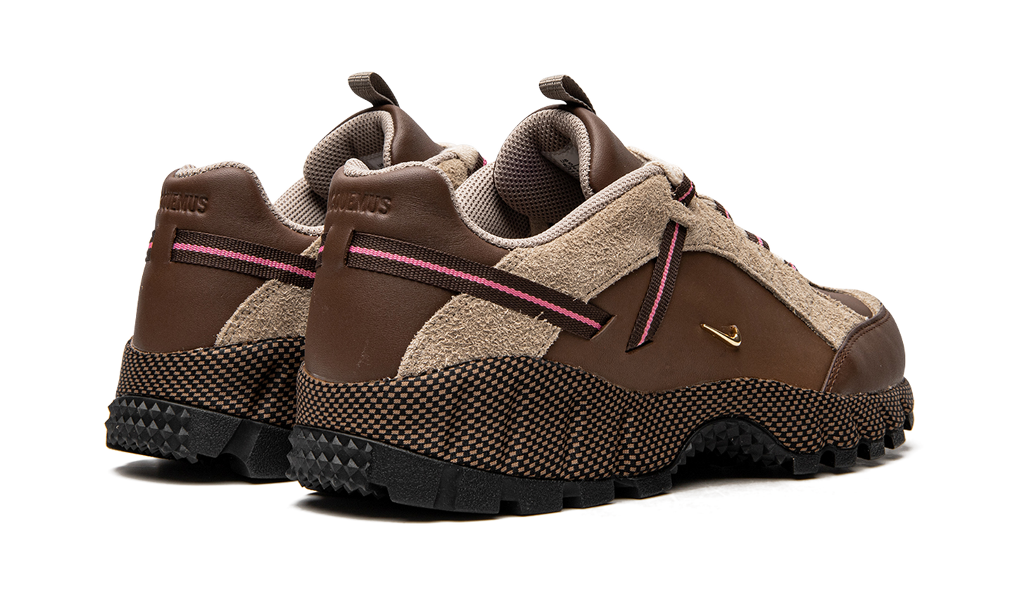 AIR HUMARA LX WMNS"Jacquemus - Brown" DR0420 200