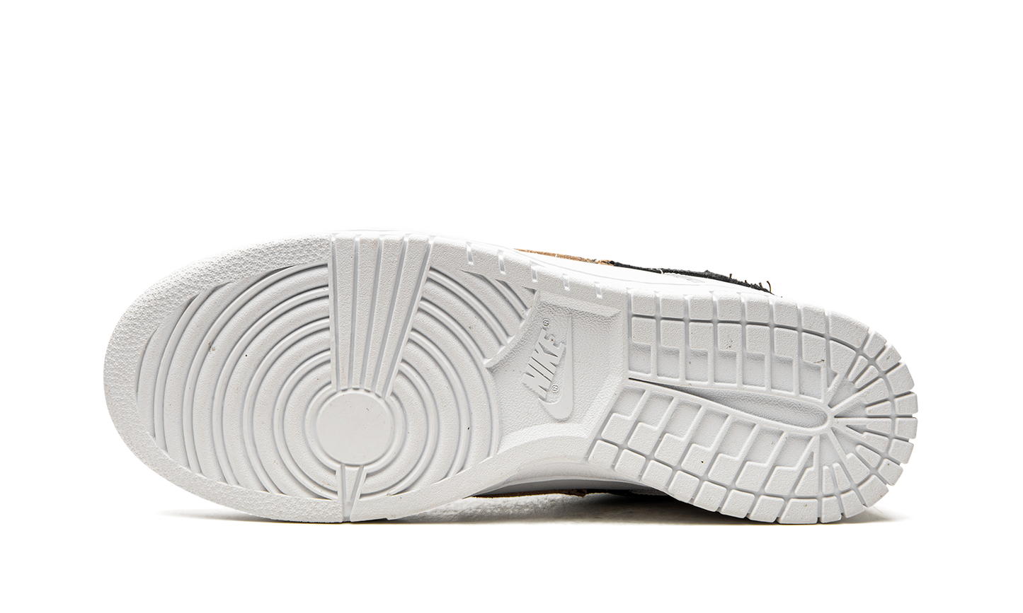DUNK LO SE WMNS"Animal Instinct" DD7099 100
