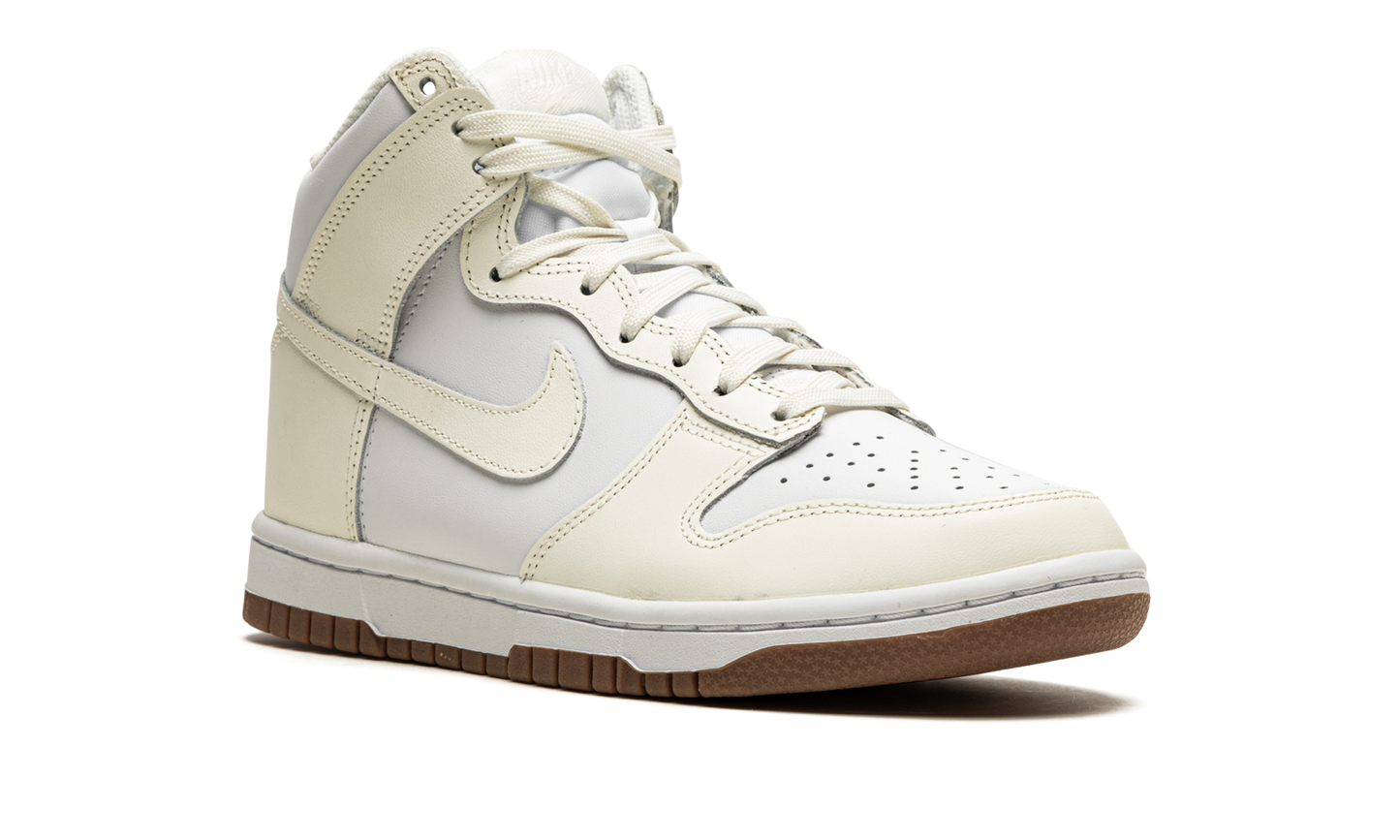 DUNK HIGH MNS WMNS"Sail/ Gum" DD1869 109