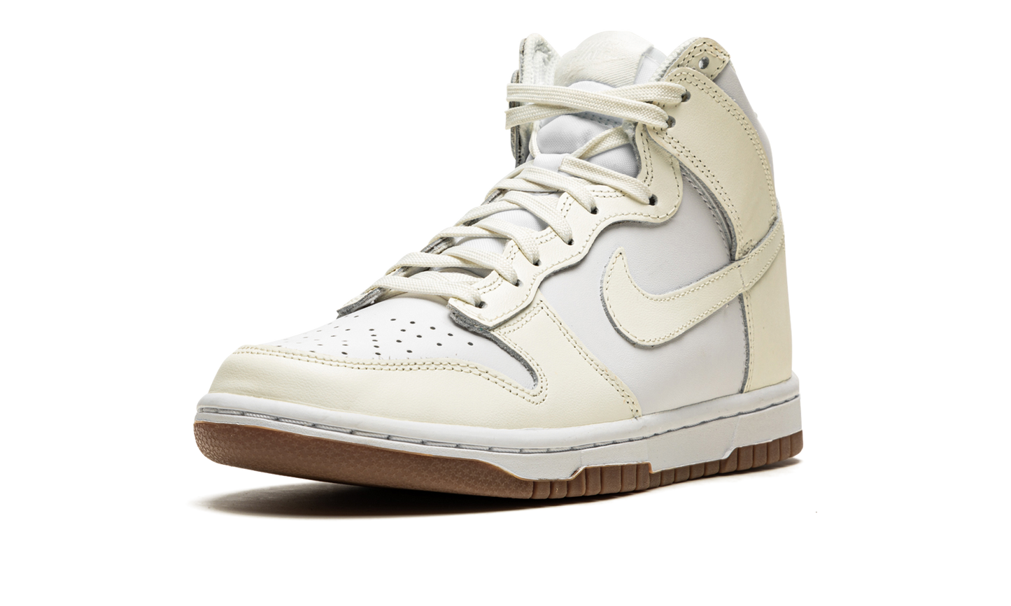 DUNK HIGH MNS WMNS"Sail/ Gum" DD1869 109