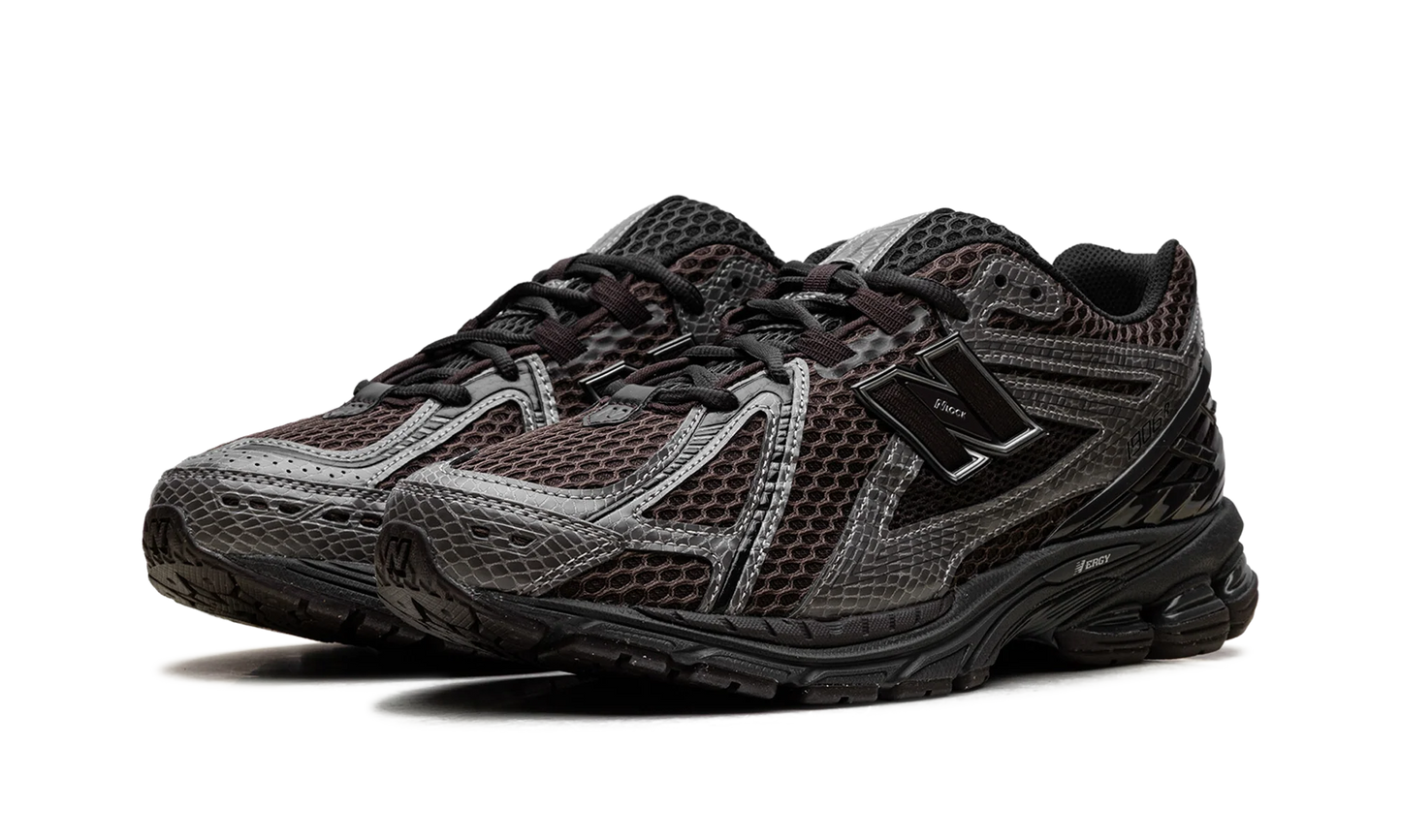 1906 "Thunder Brown / Black" U19062NQ