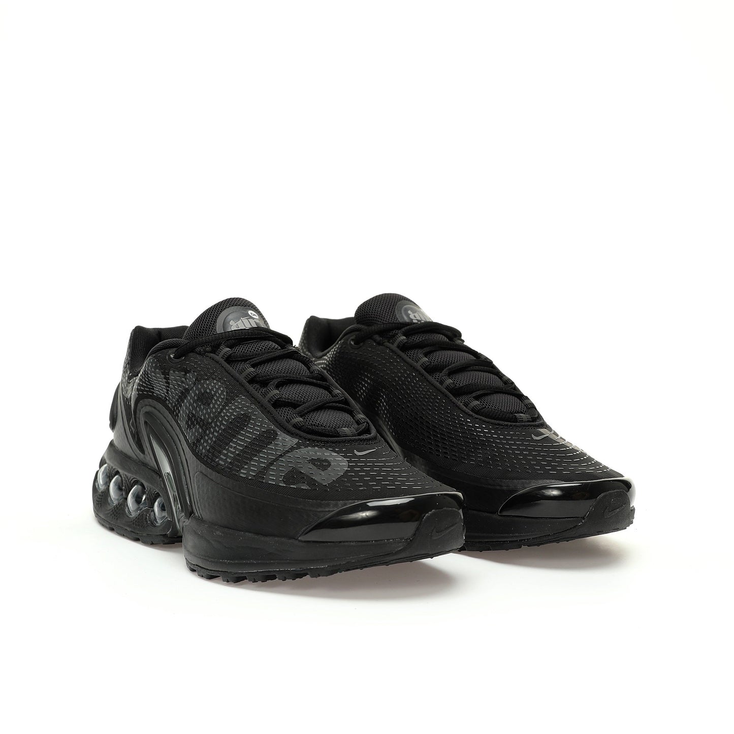 Max DN Supreme Black