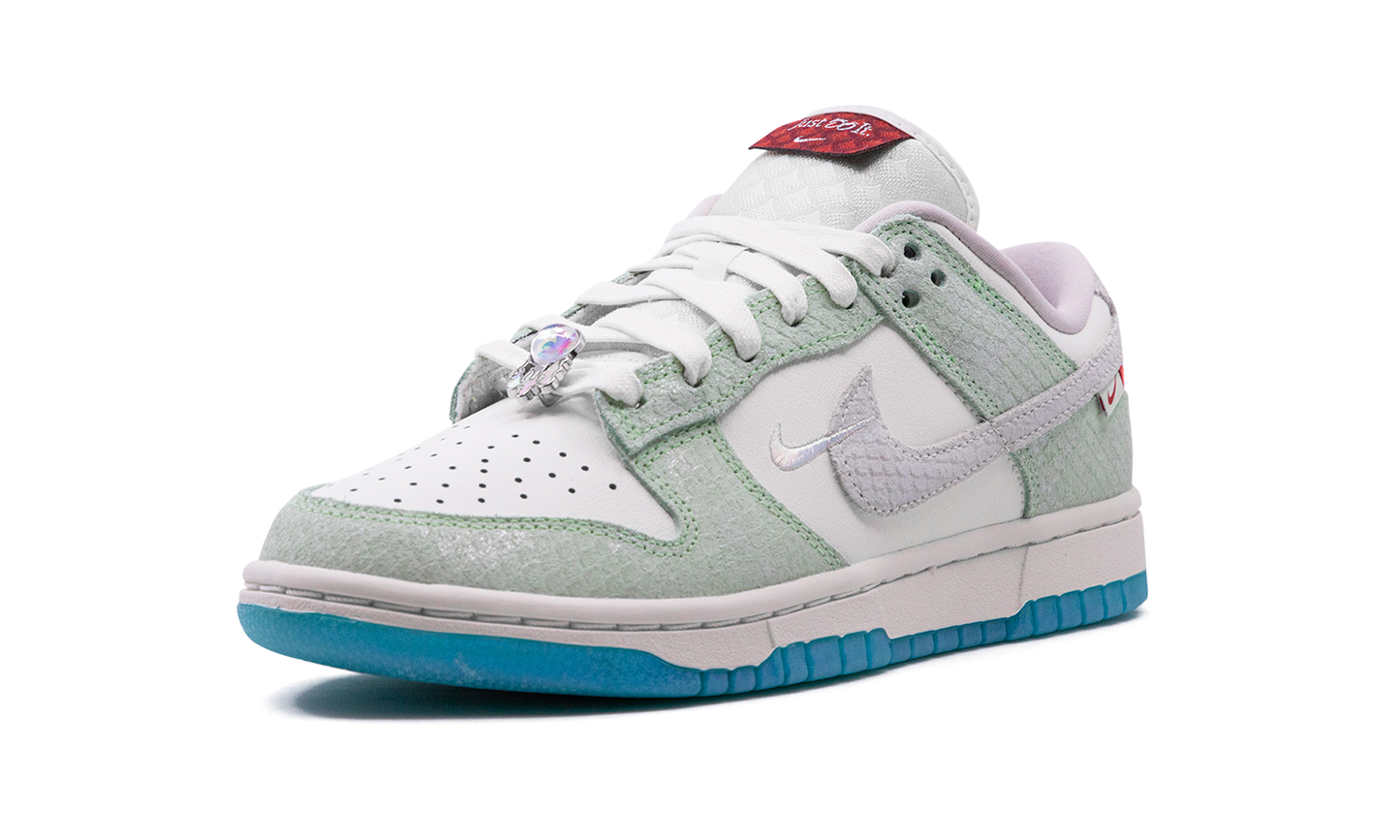 Dunk Low LX WMNS"Year of the Dragon 2024" FZ5065 111