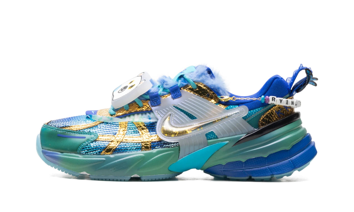V2K Run WMNS "Doernbecher" IO7691 921