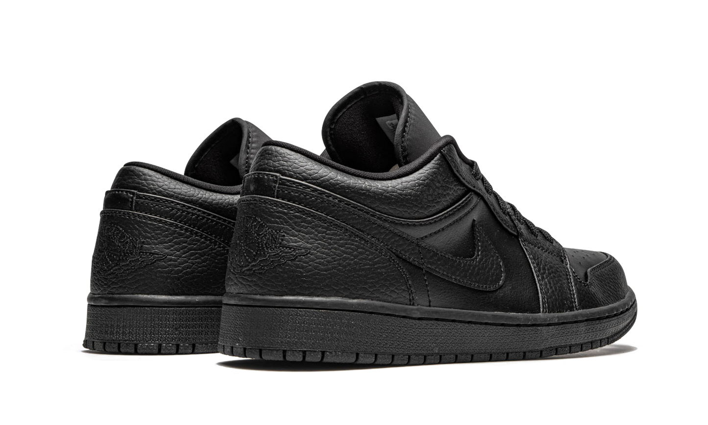 1 Low "Triple Black" 553558 091
