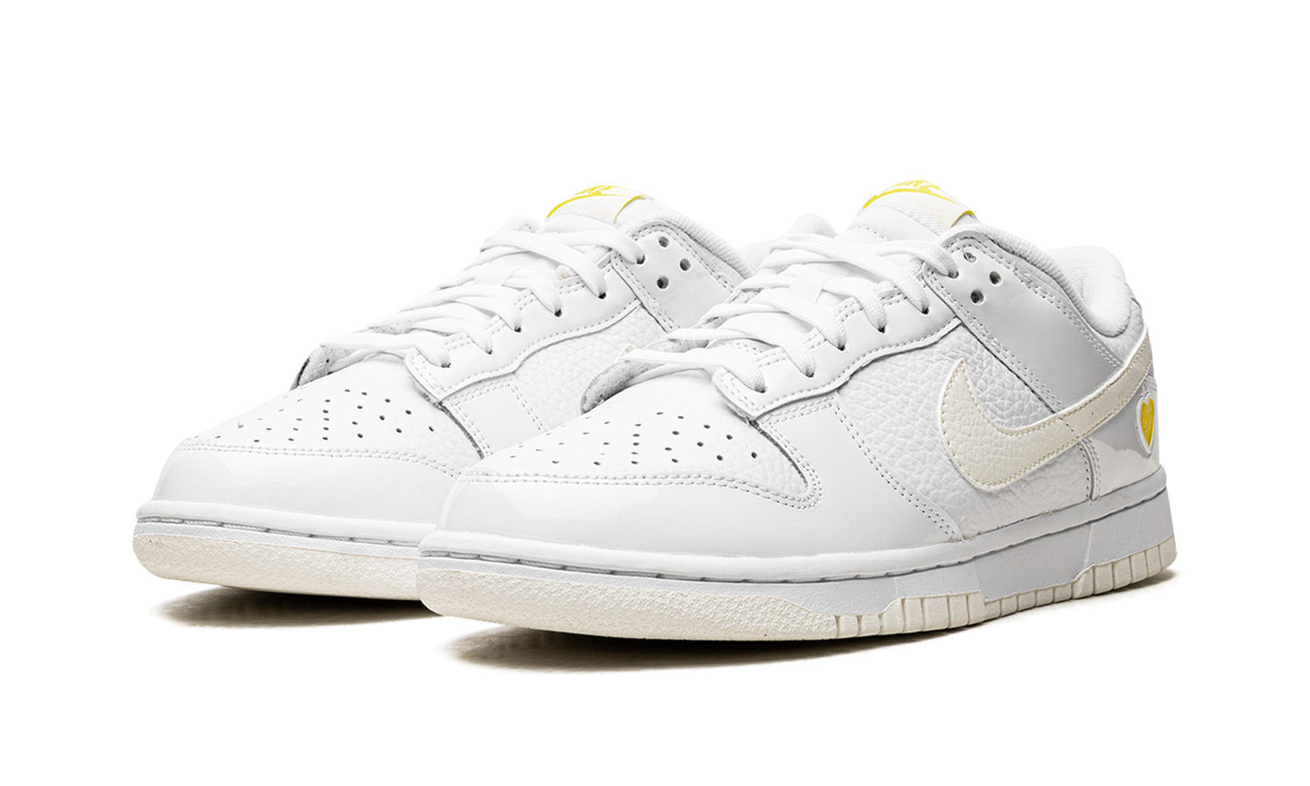DUNK LO MNS WMNS"Yellow Heart" FD0803 100