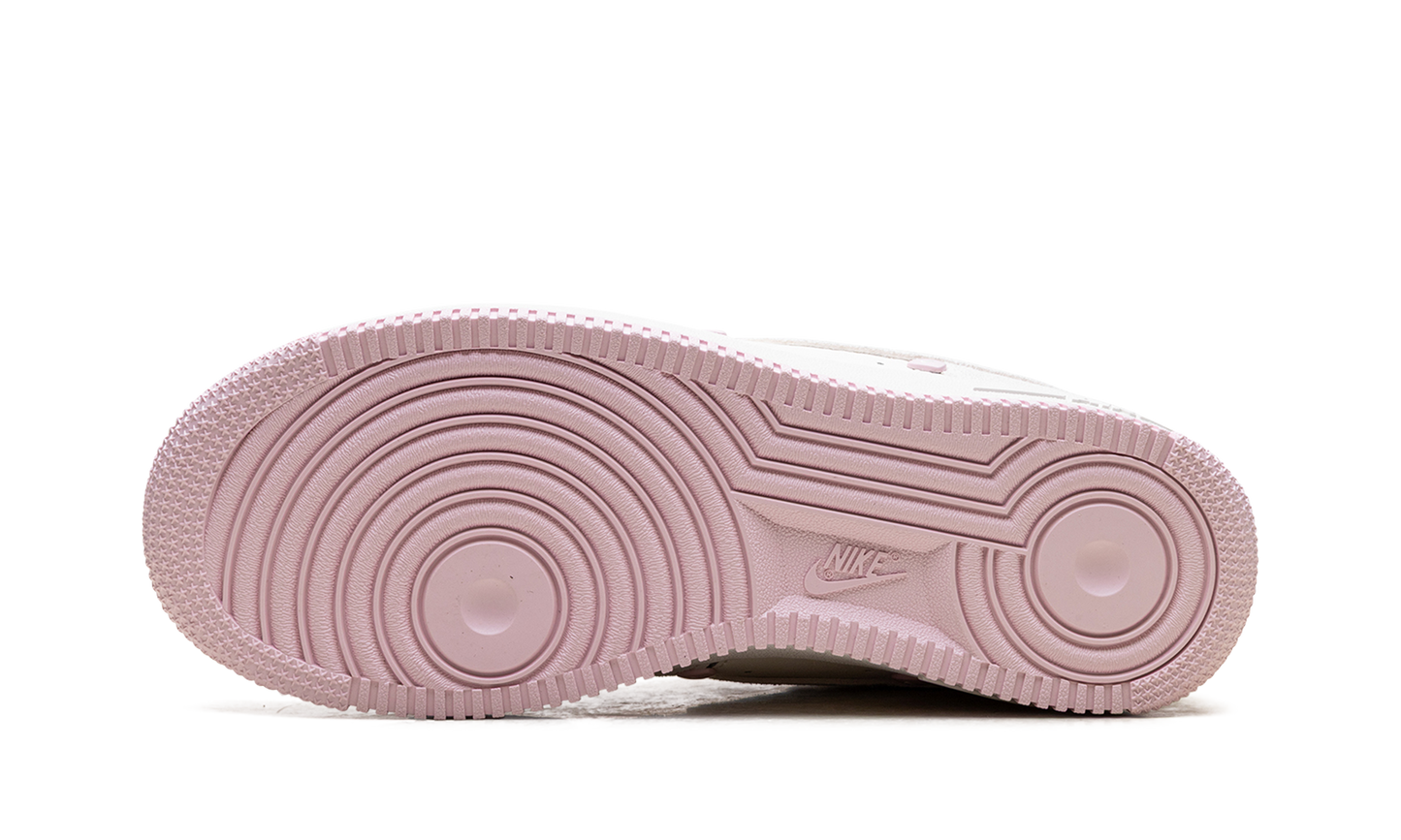 Air Force 1 Low WMNS"Valentine's Day" HV5992 111