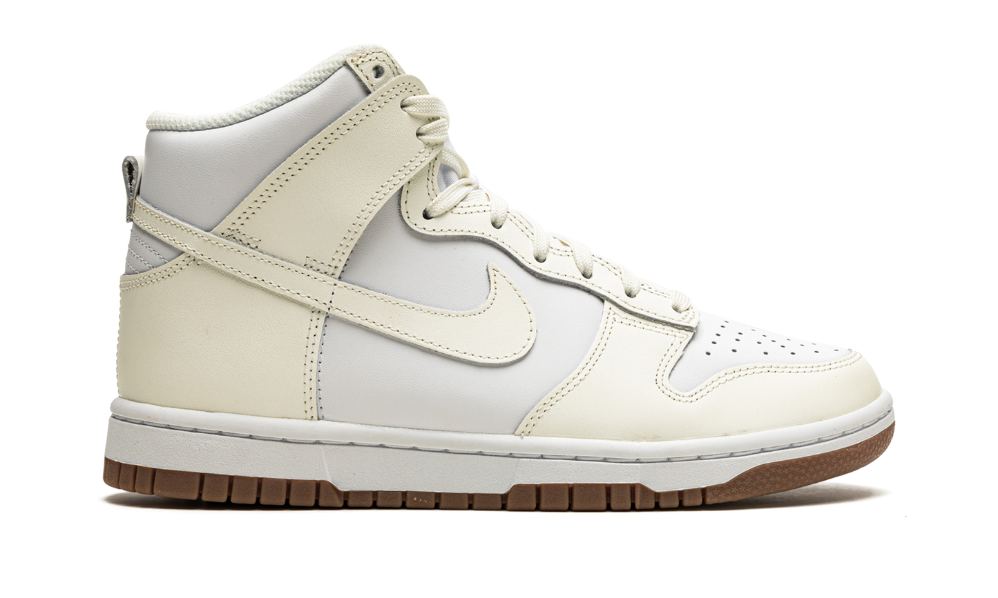 DUNK HIGH MNS WMNS"Sail/ Gum" DD1869 109