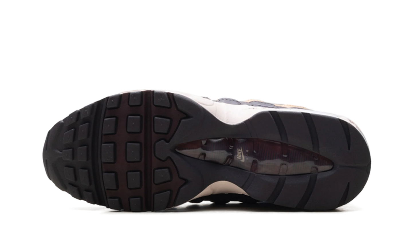 Air Max 95 SE WMNS "Big Bubble Burgundy Crush" IB6398 600
