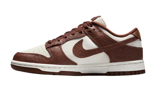 Dunk Low WMNS "Embossed Baroque Sail Fauna Brown" IF3944 100