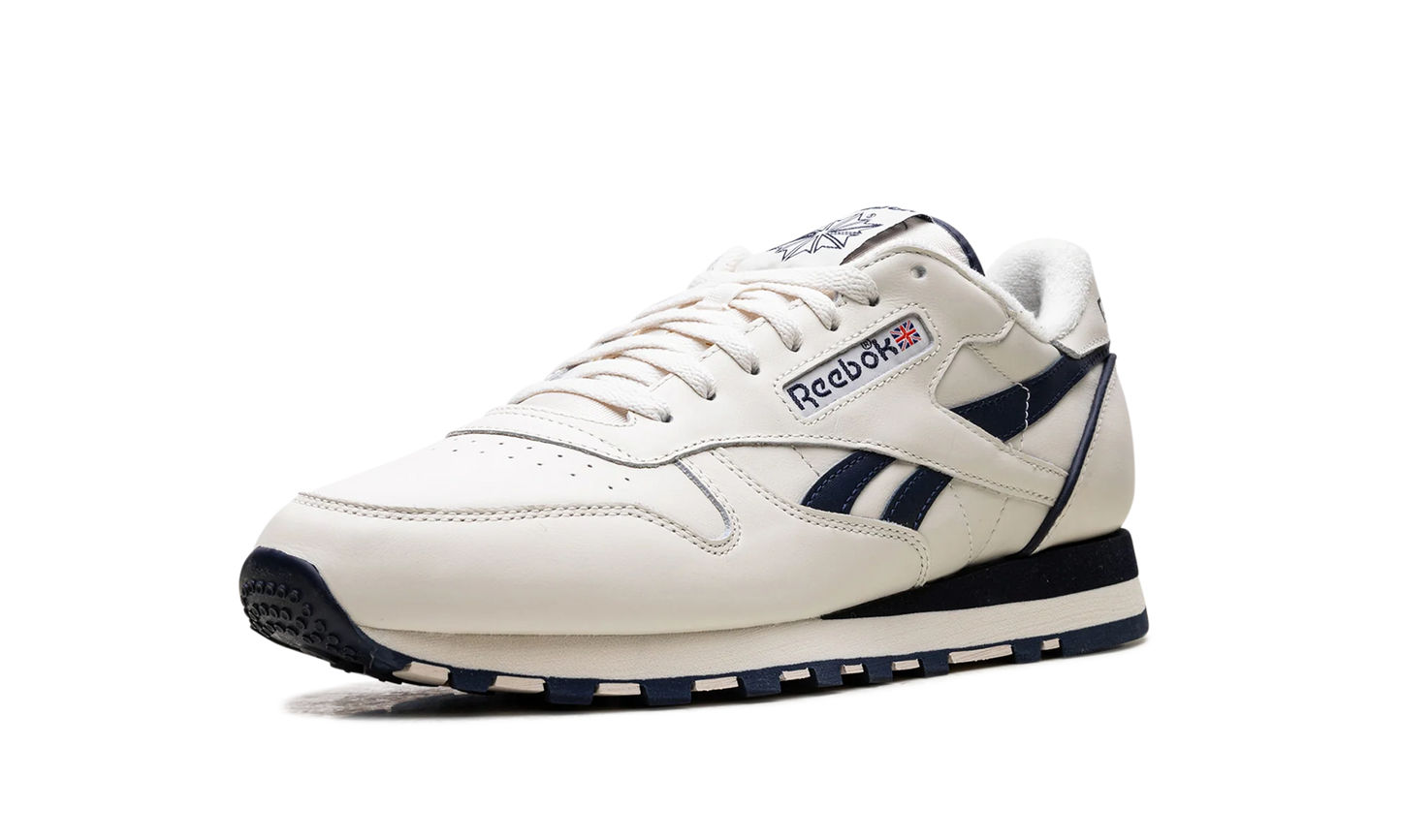 Classic Leather 1983 Vintage "White Navy" 100202782