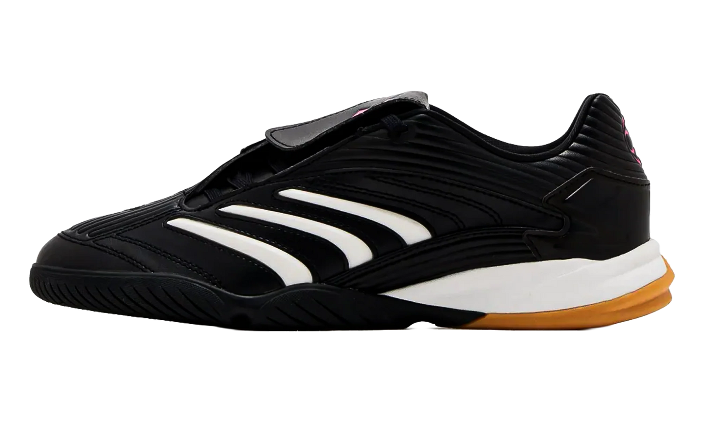 Predator Sala WMNS "Core Black / Cloud White / Lucid Pink" JR1638
