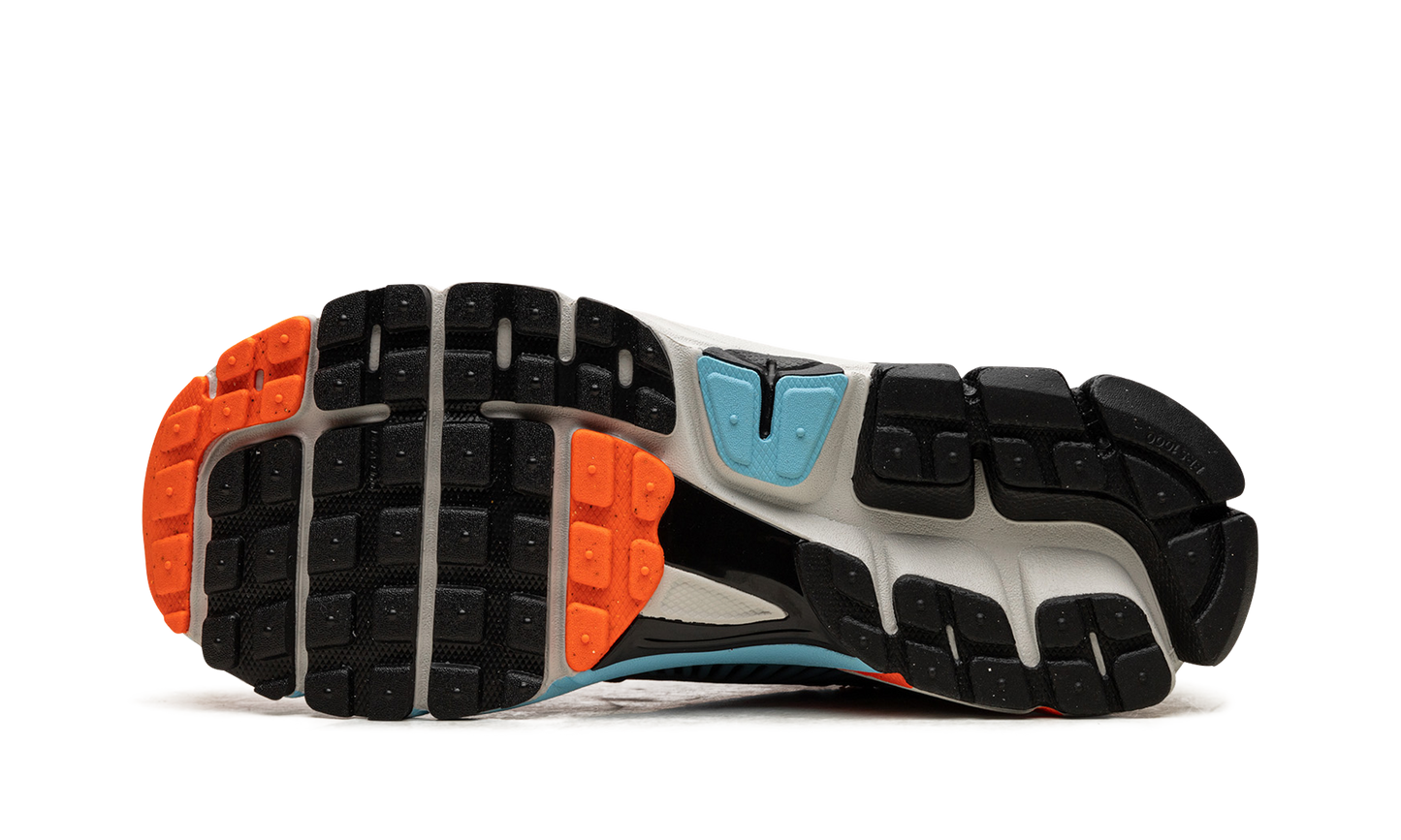 ZOOM VOMERO 5 WMNS"Black/Blue Gaze" FZ3963 010