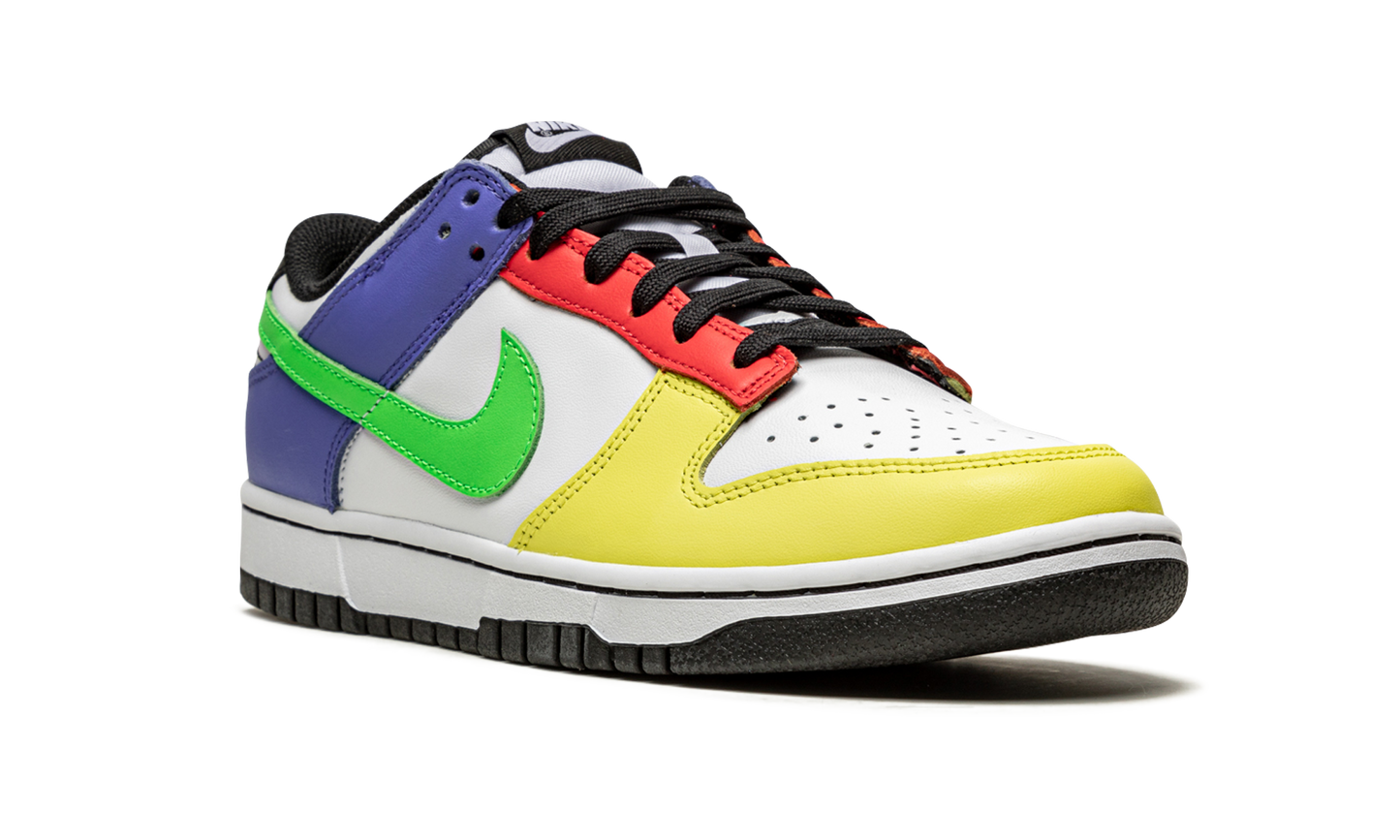 DUNK LOW WMNS"Green Strike" DD1503 106