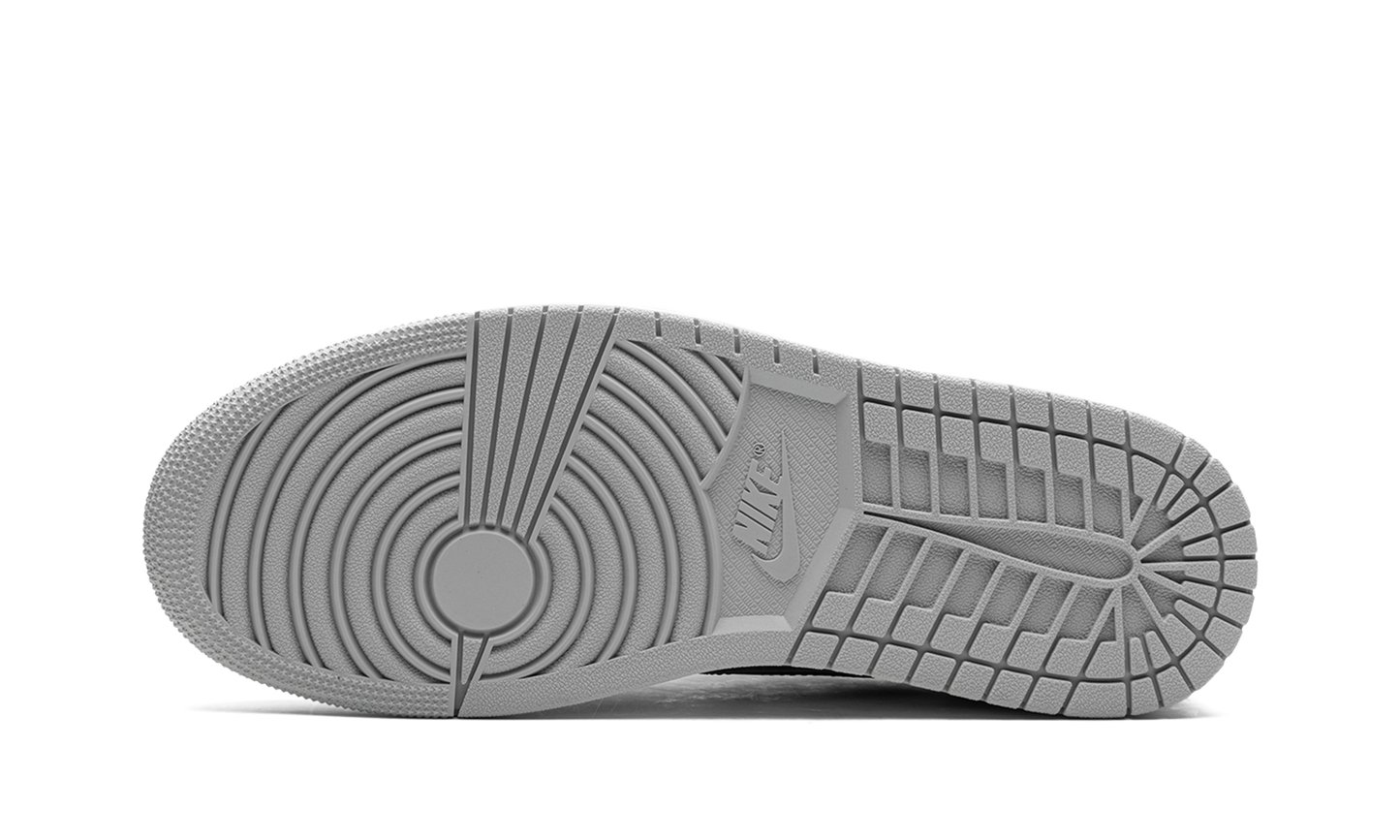 1 Retro Low OG "Barons" CZ0790 110