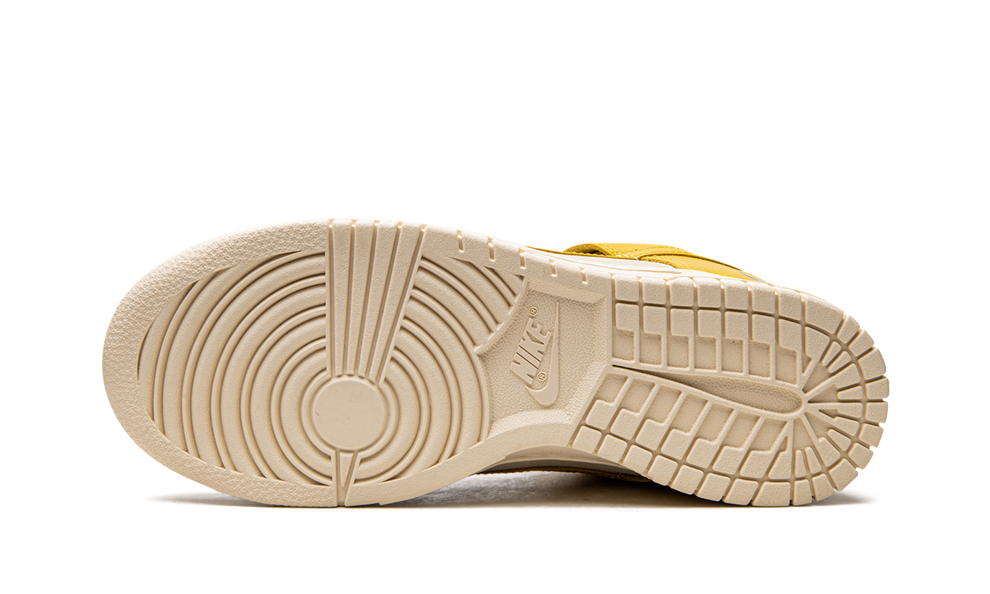DUNK LO LX WMNS"Banana" DR5487 100