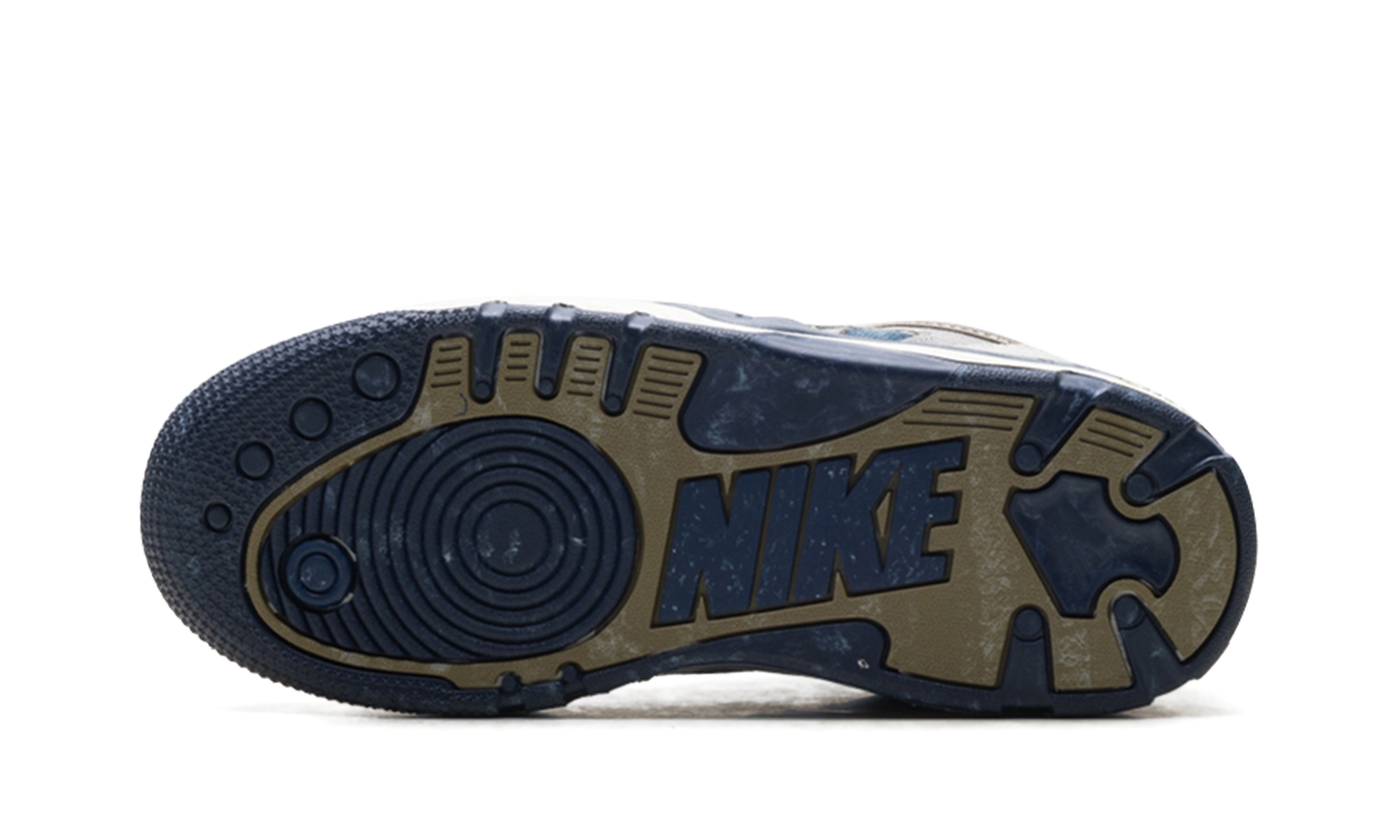 Air Force 3 Low SP "Nigo x Levi’s Olive Grey" HQ0262 001