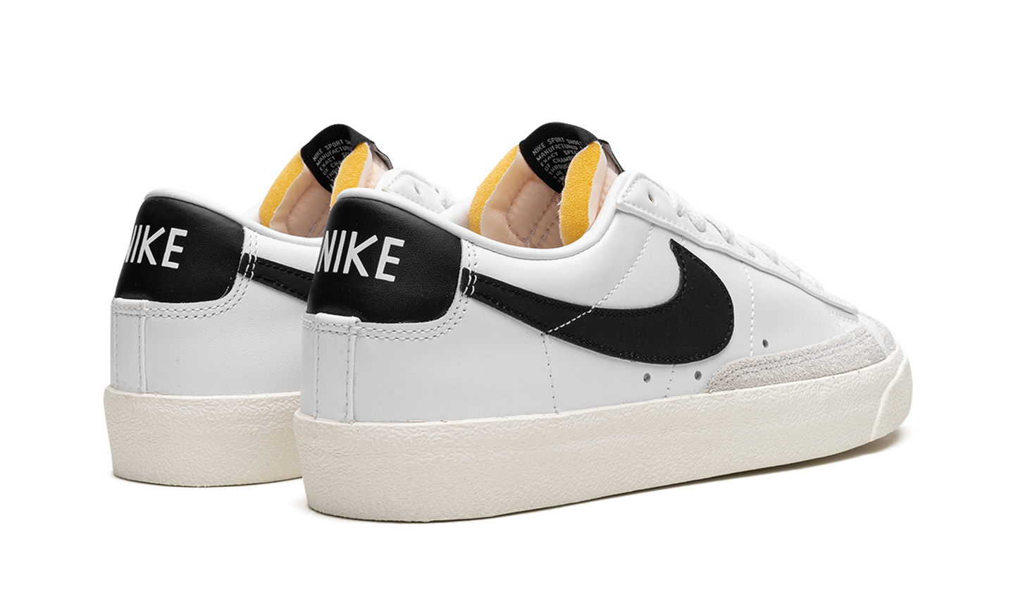 BLAZER LO WMNS"77 White Black" DC4769 102