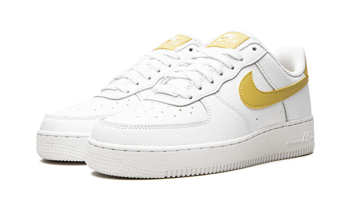 AIR FORCE 1 LO MNS WMNS"White/ Saturn Gold" 315115 170