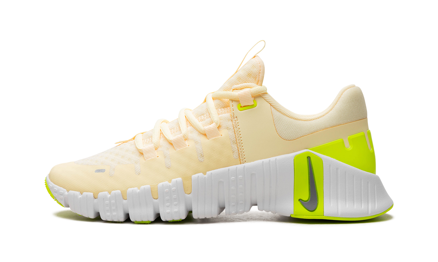 Free Metcon 5 WMNS"Citron Tint Volt" DV3950 800