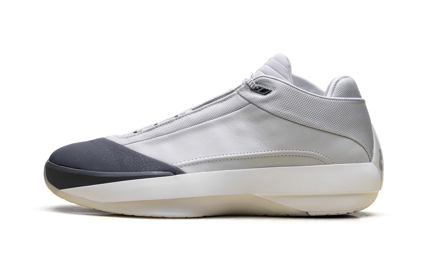 40 "Wolf Grey" HM9931 001