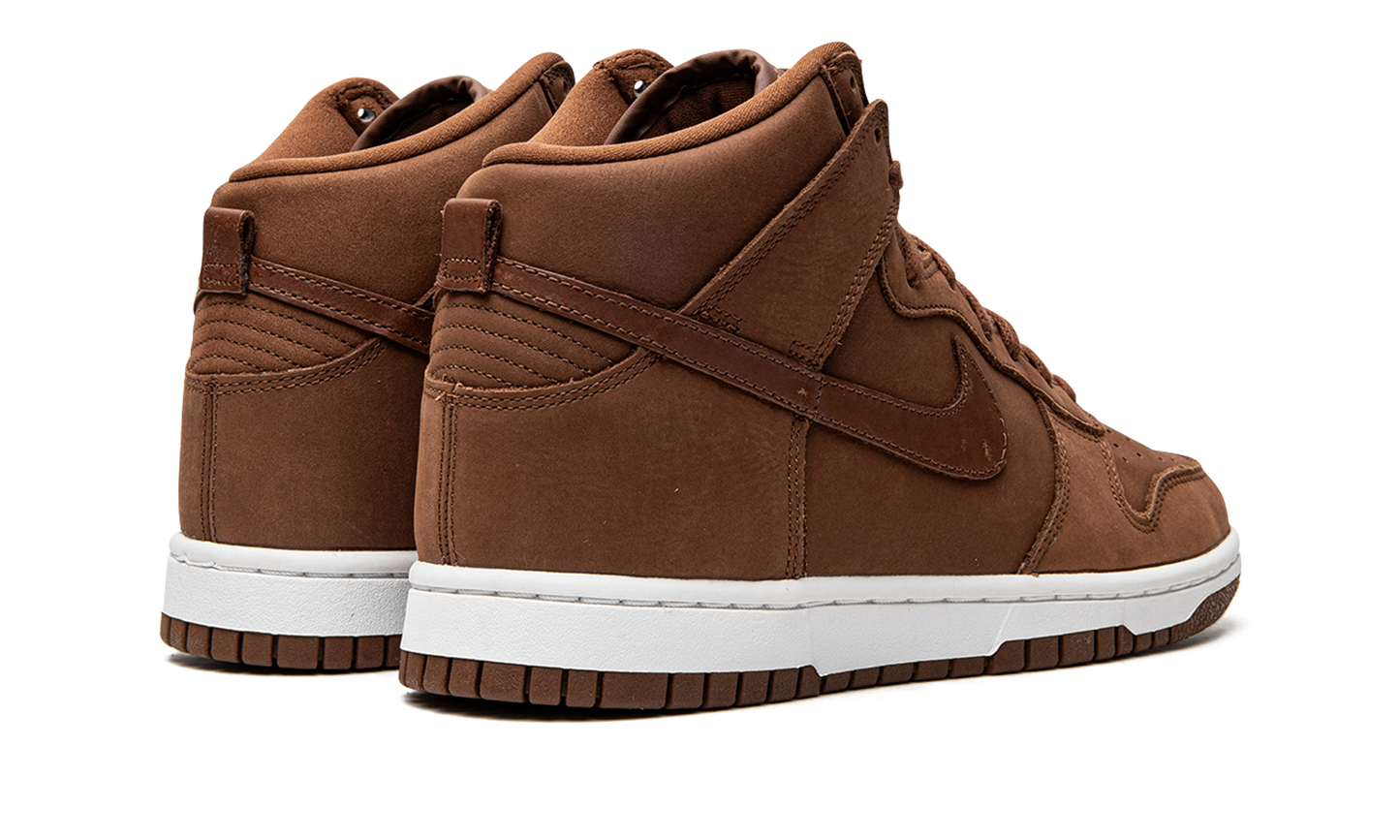 MN DUNK HIGH PREMIUM WMNS"Pecan" DX2044 200