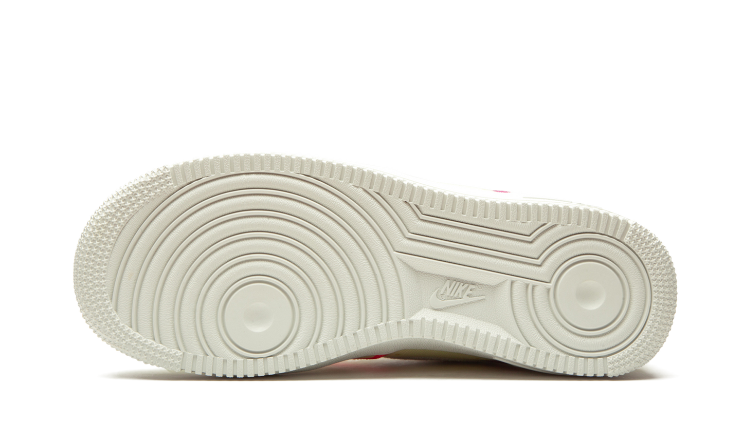 AIR FORCE 1'07 LX MNS WMNS"Life Lime"