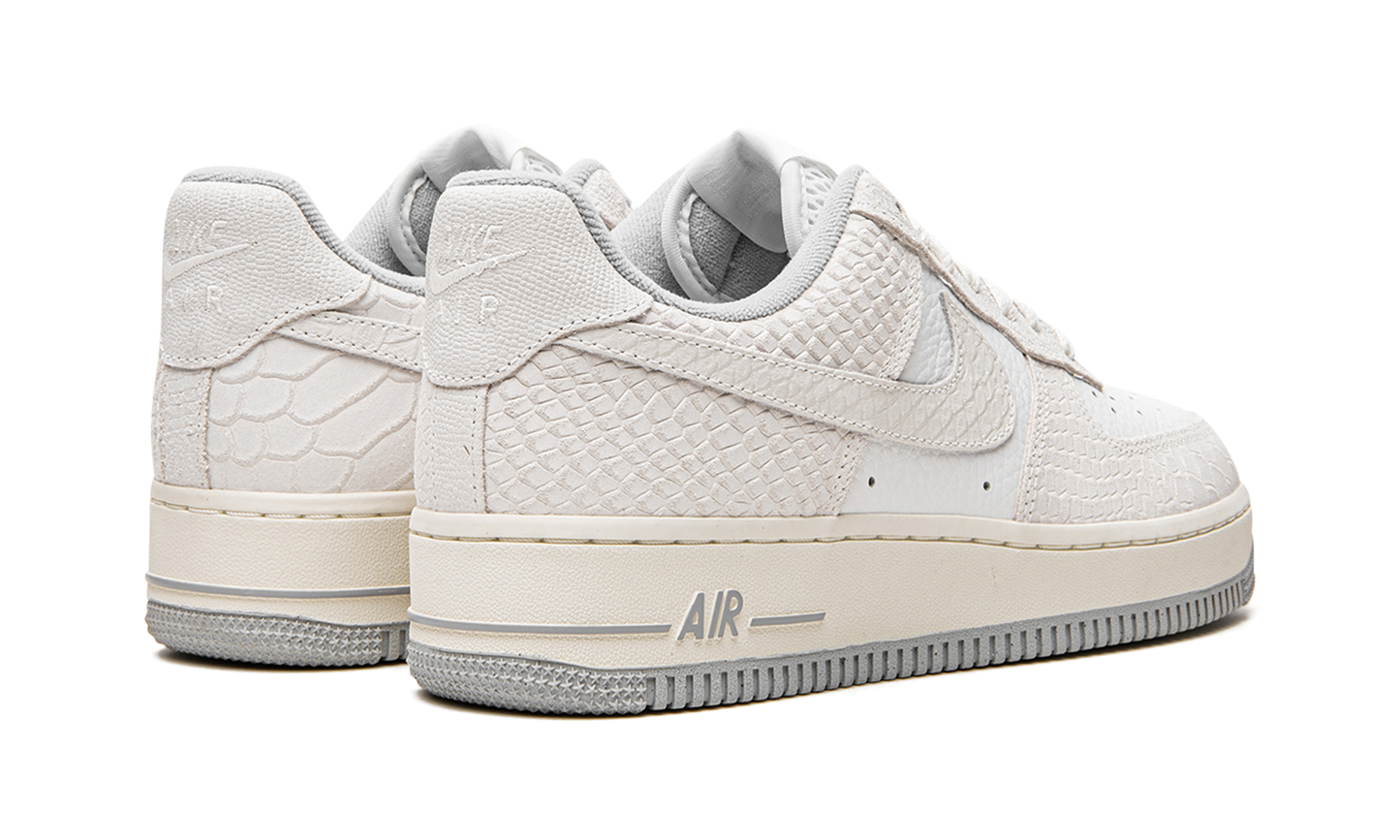 AIR FORCE 1 WMNS"White Python" DX2678 100