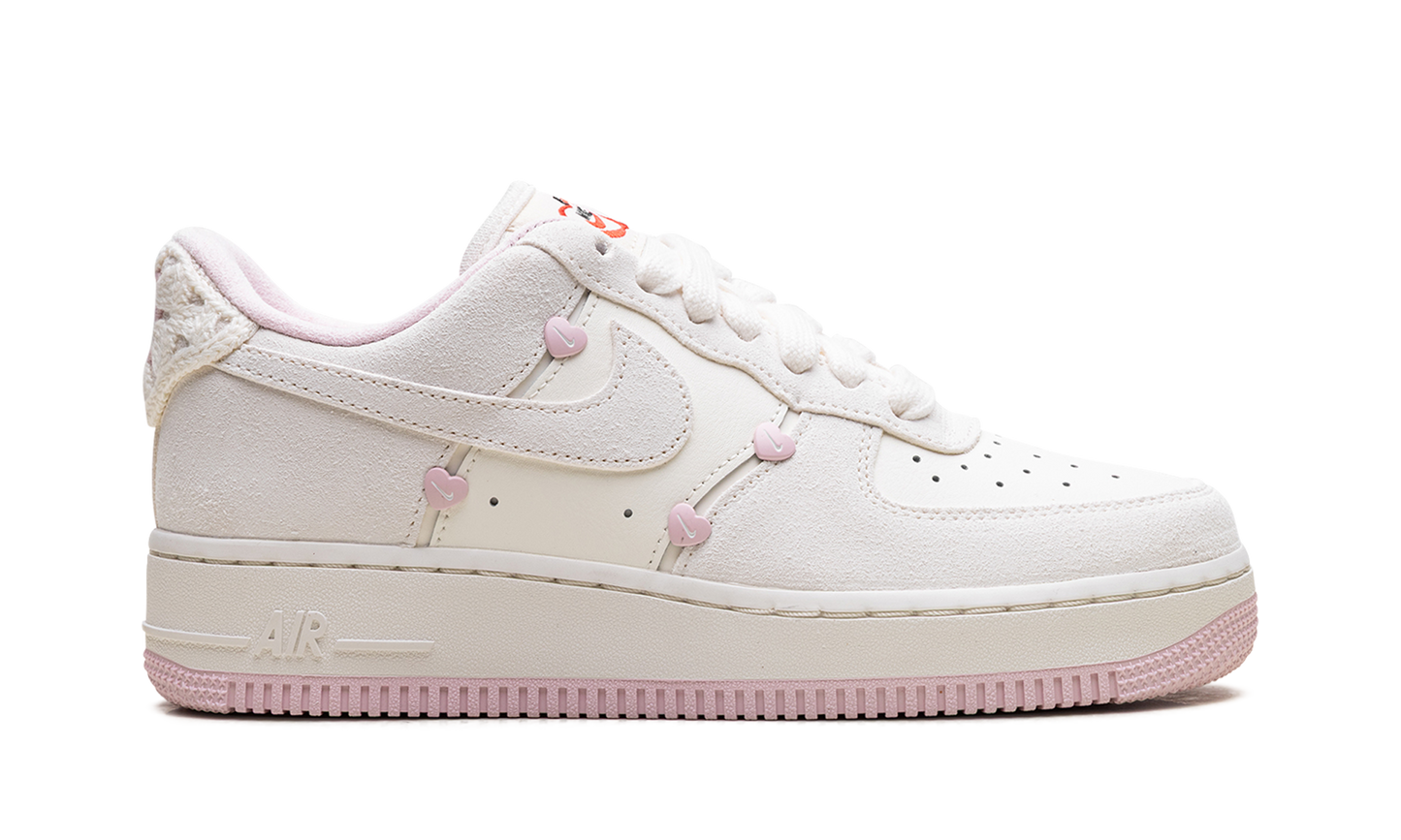 Air Force 1 Low WMNS"Valentine's Day" HV5992 111