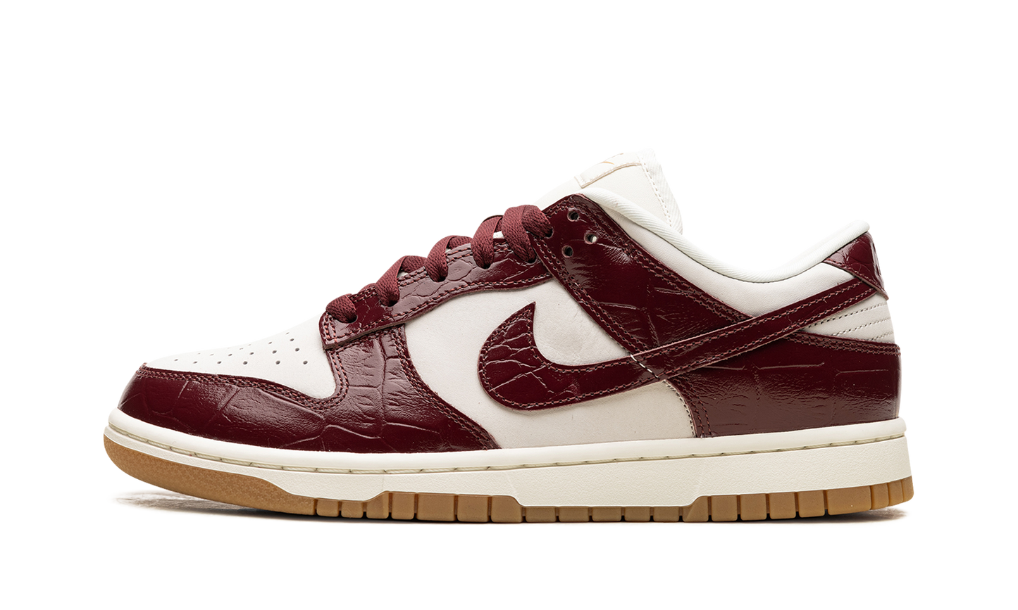 Wmns Dunk Low LX"Team Red Croc" FJ2260 004