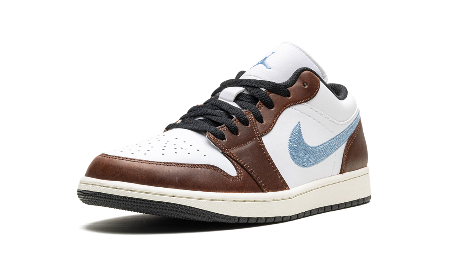 1 Low SE "Embroidered Swoosh - Mocha" FQ7832 142