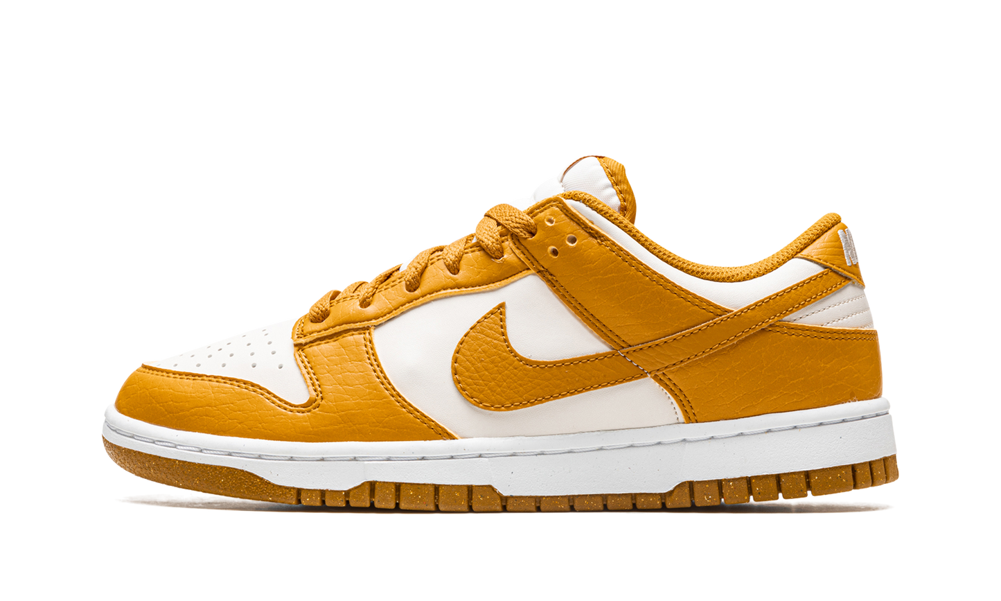 DUNK LO NEXT NATURE MNS WMNS"Gold/ Phantom" DN1431 001