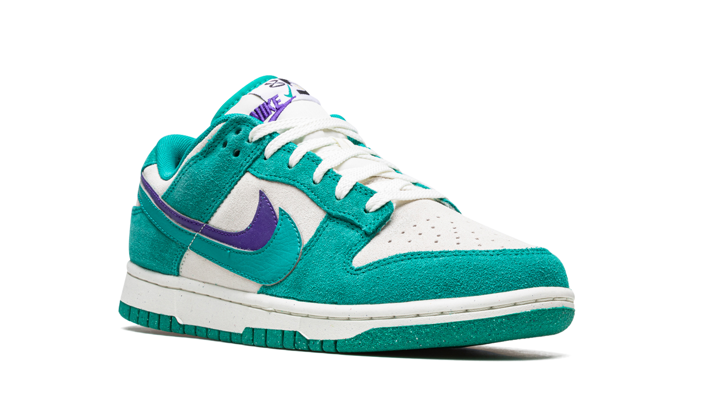 DUNK LO MNS WMNS"85" DO9457 101