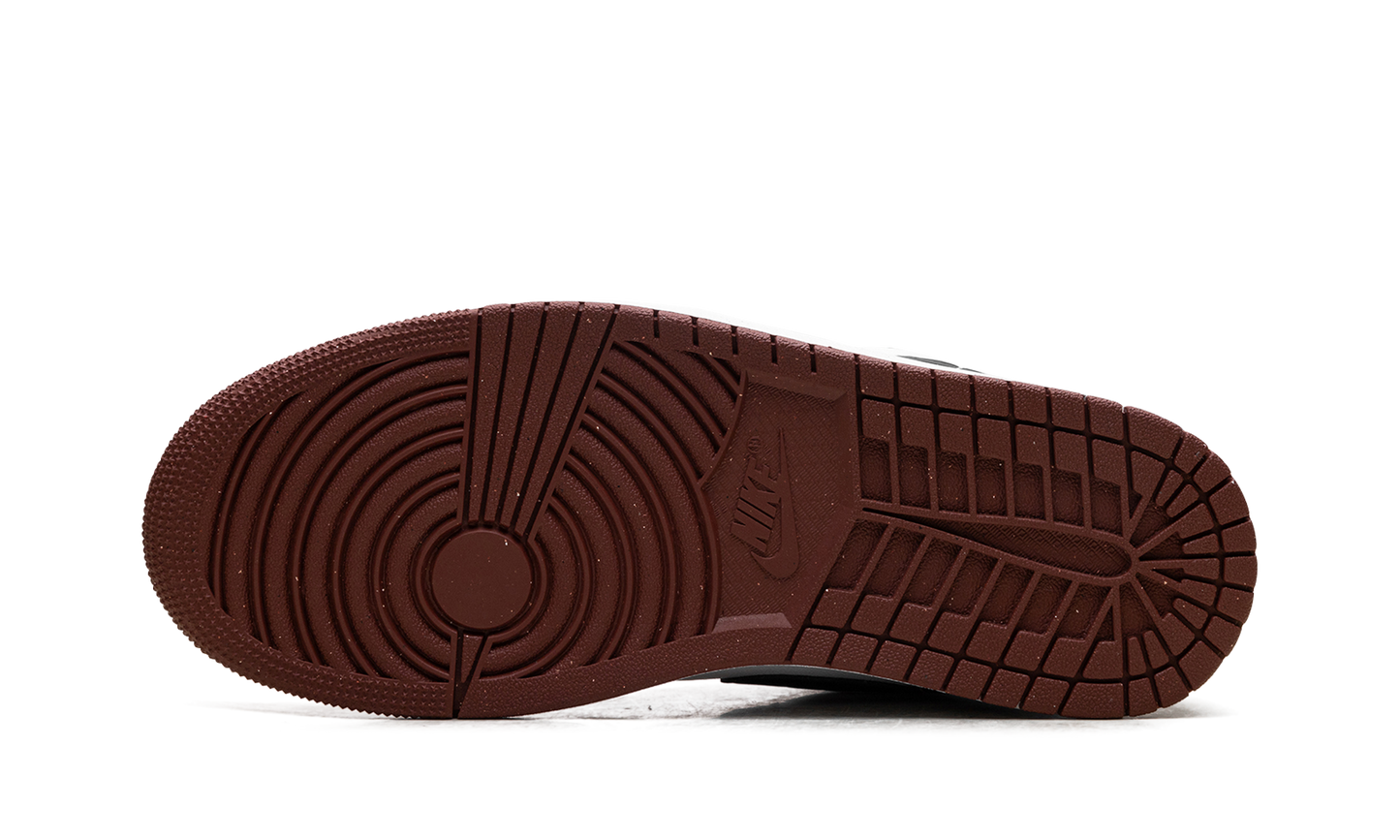 1 Low SE "Dark Pony" HF3148 102