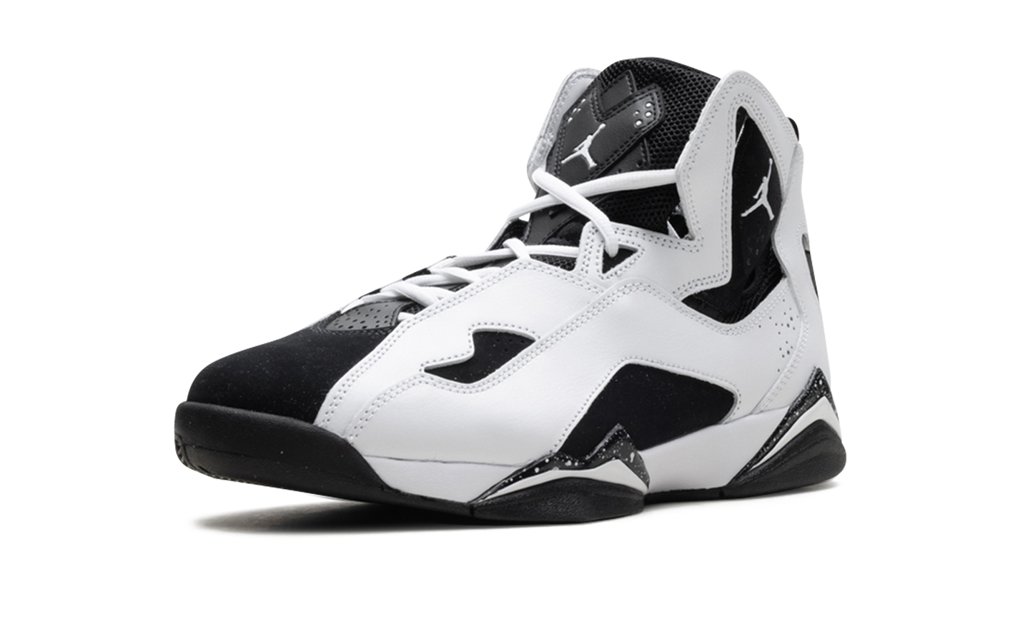 True Flight "White Black" HF4832 100