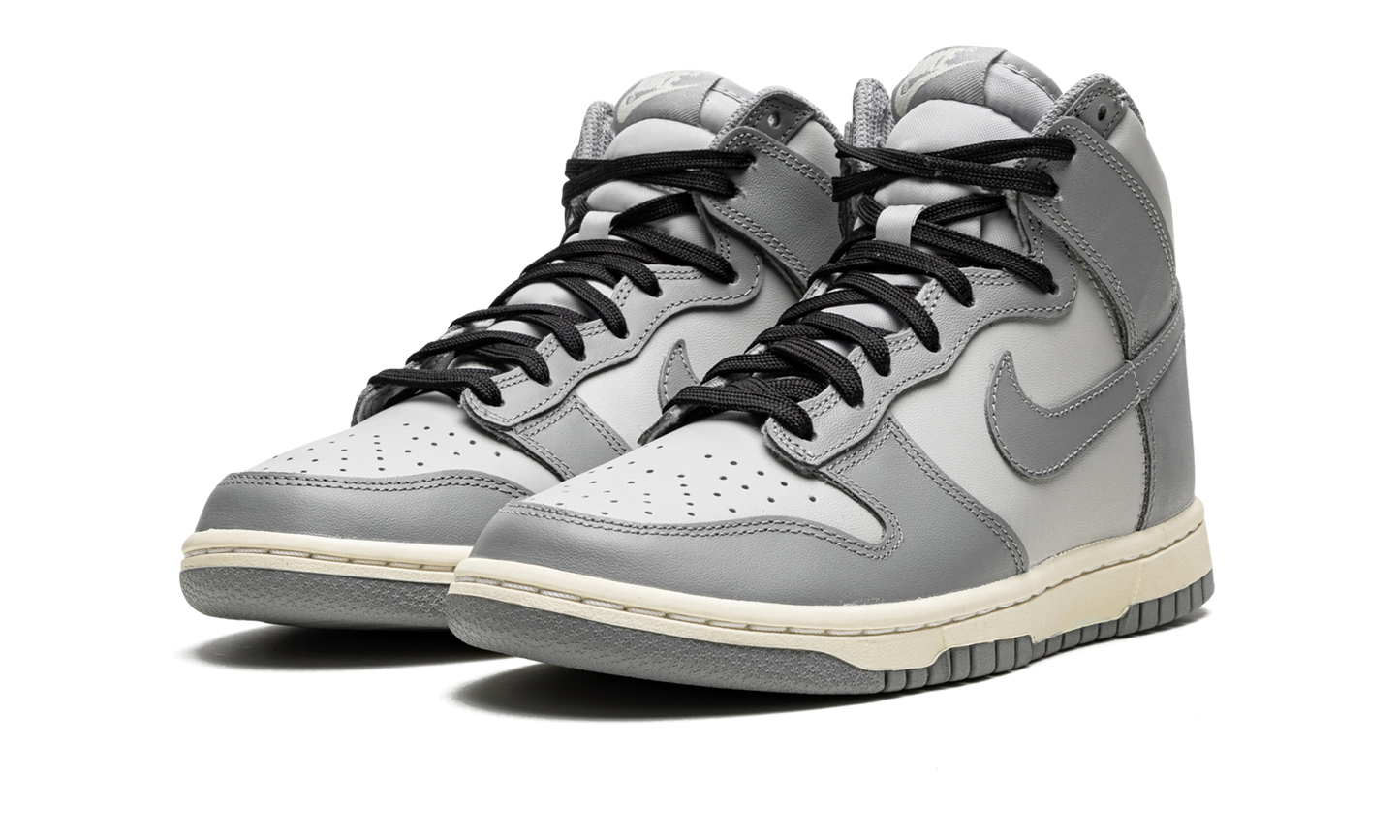 DUNK HIGH WMNS"Aged" DD1869 001