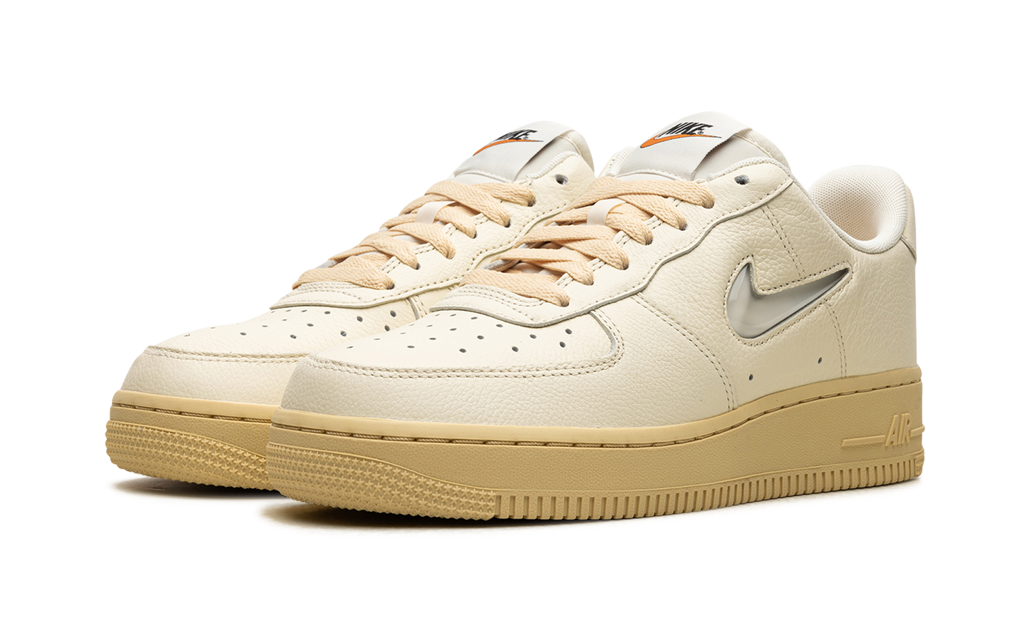 AIR FORCE 1 JEEL MNS WMNS"Coconut Milk" DO9456 100