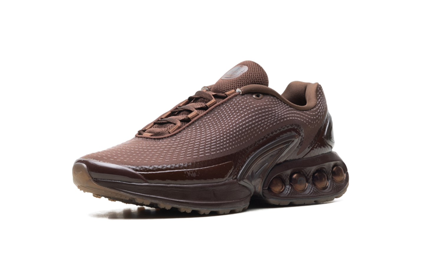 Air Max DN WMNS"Isamaya Ffrench Light Chocolate" HQ3837 200