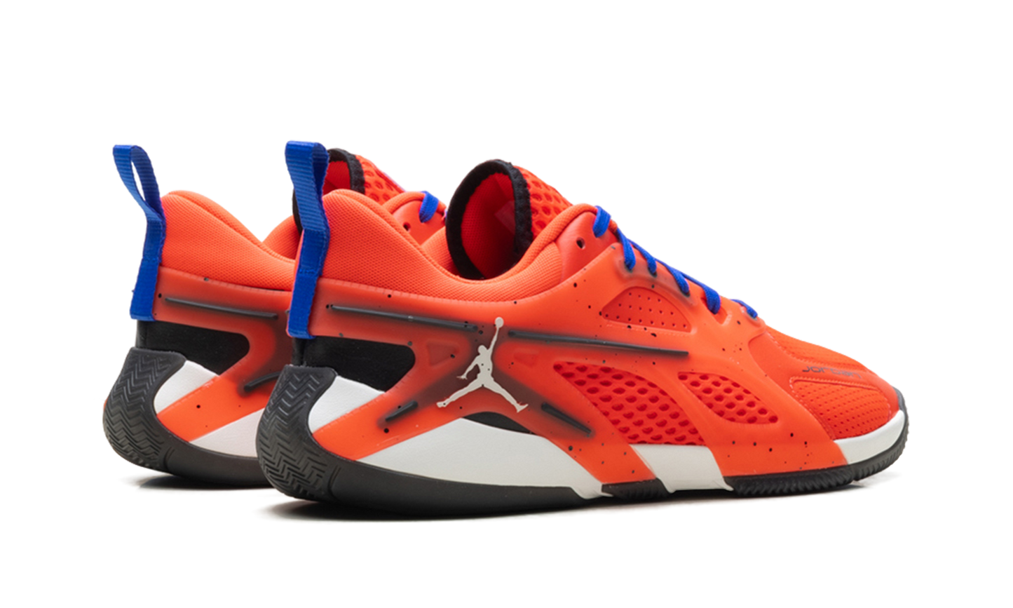 Heir Series "Bright Crimson" FQ3858 614
